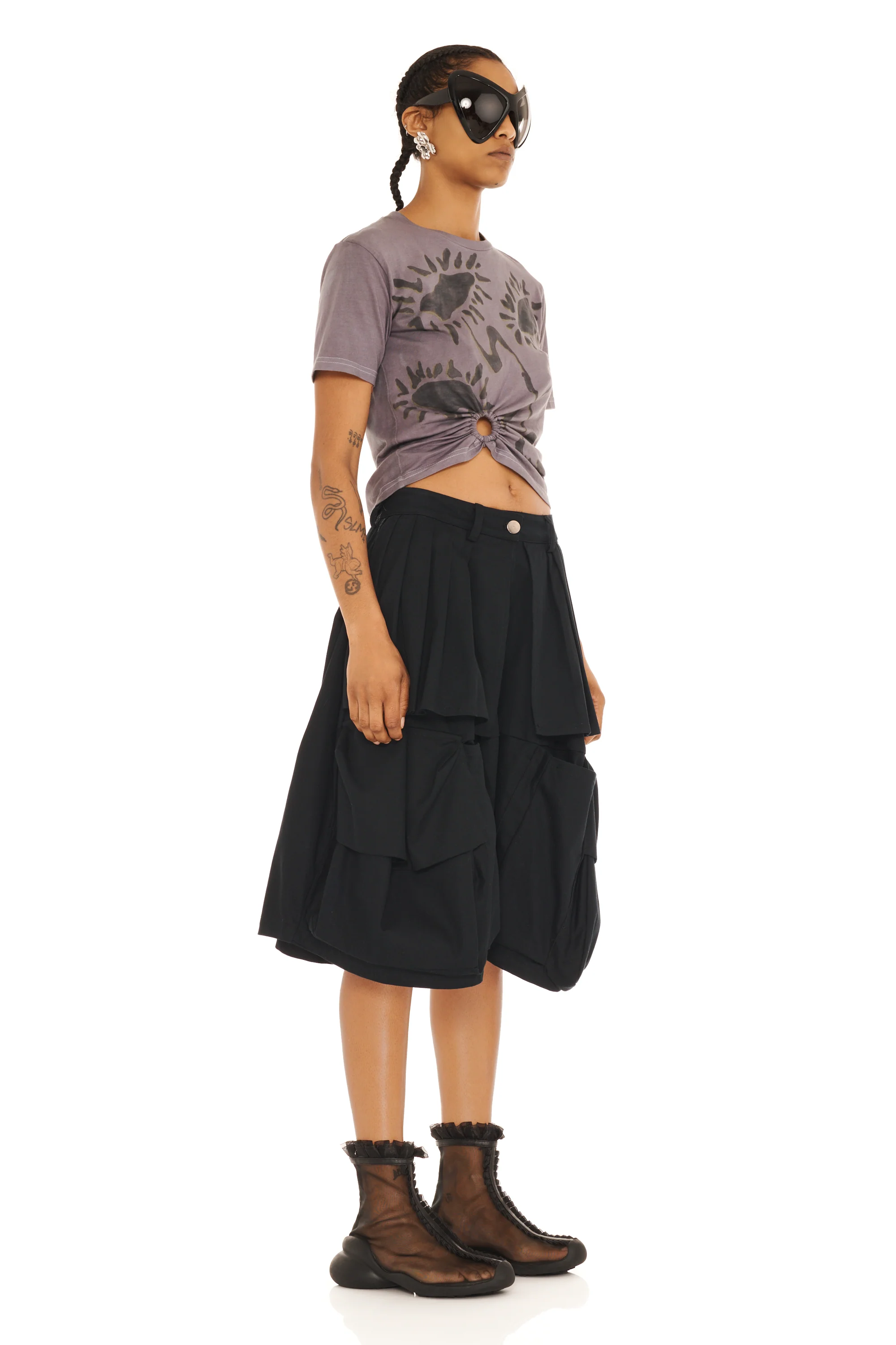 BLACK DENIM HAZEL CARGO SHORT - Image 4