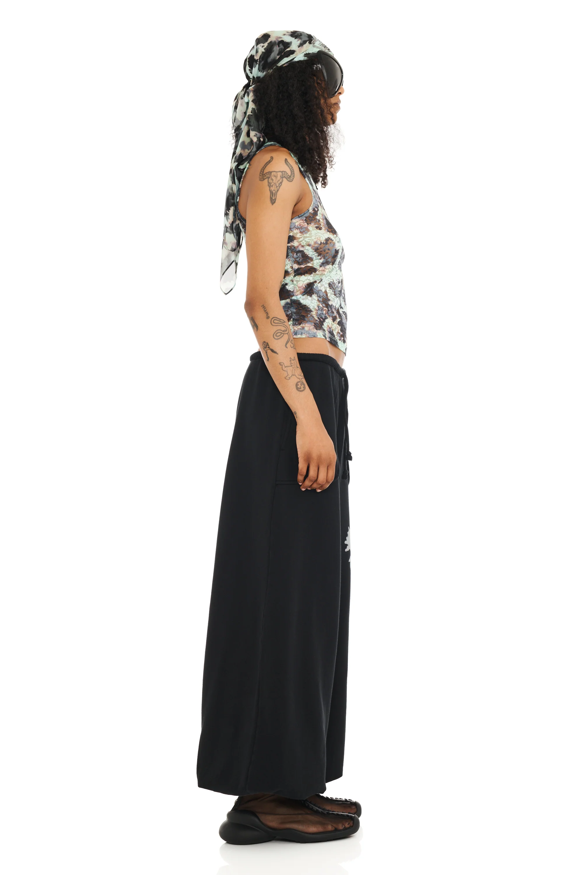 BLACK FLOWER DREAM BALLOON SWEATPANT - Image 4