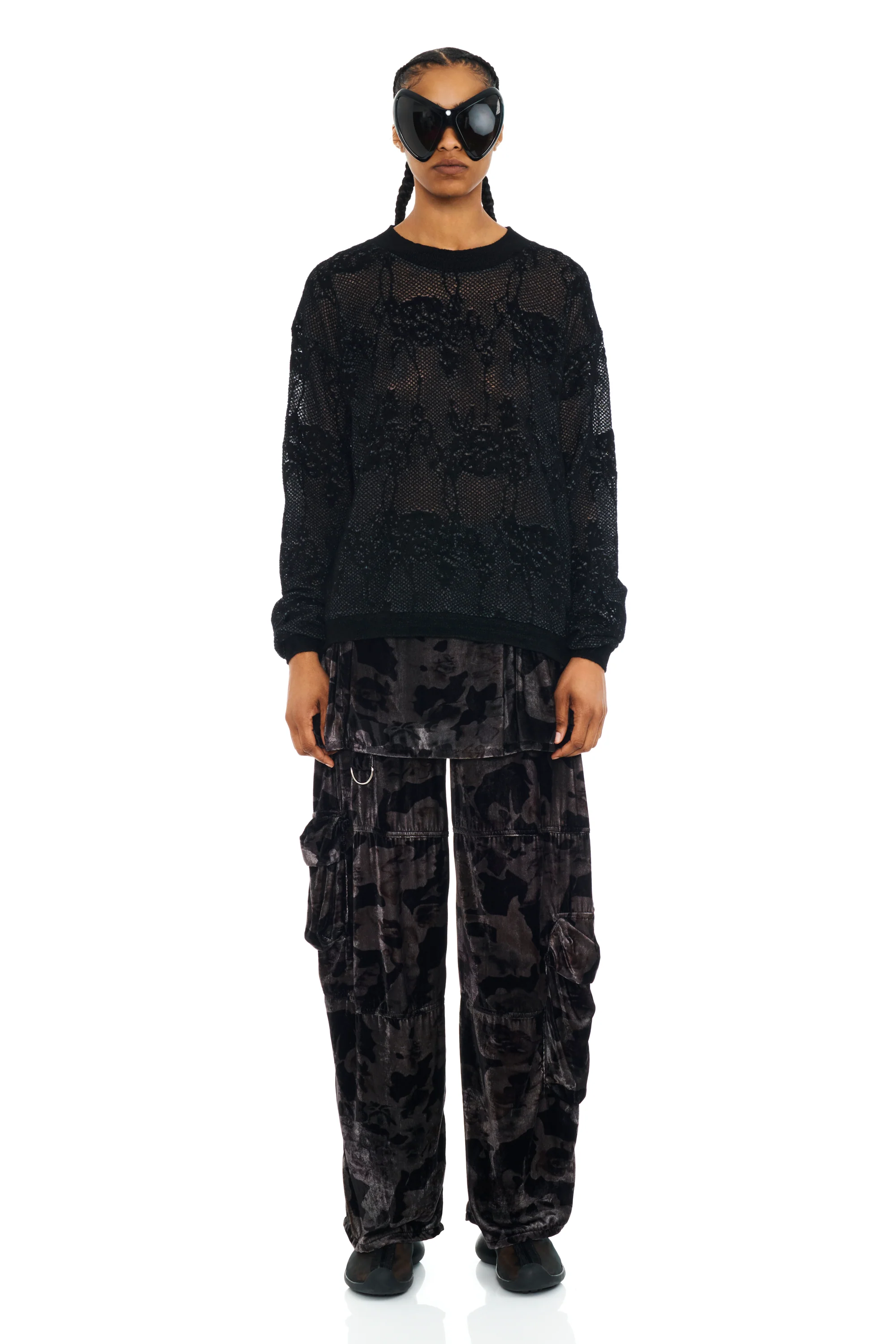 BLACK KNIT LACE WOOLLY SWEATER
