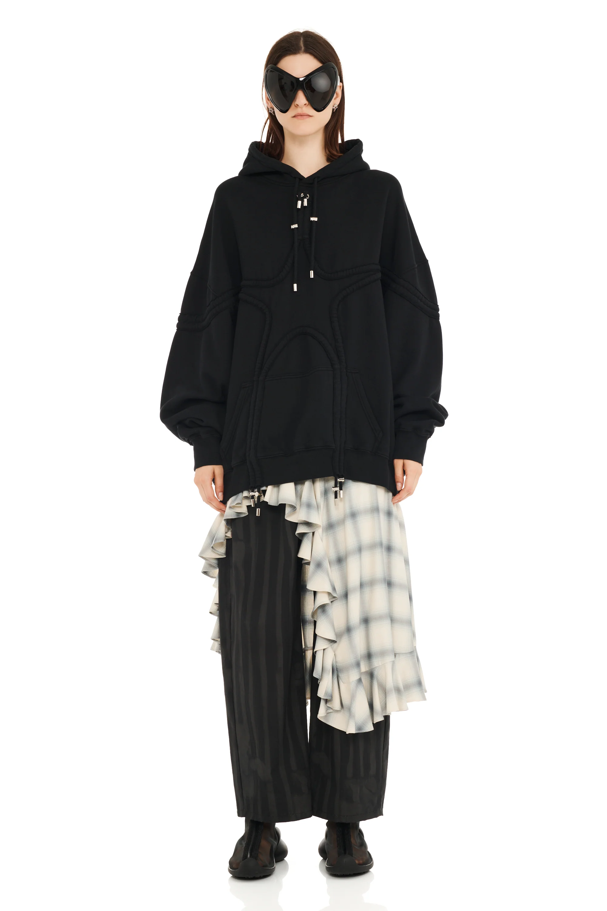 BLACK STAR HOODIE - Image 2