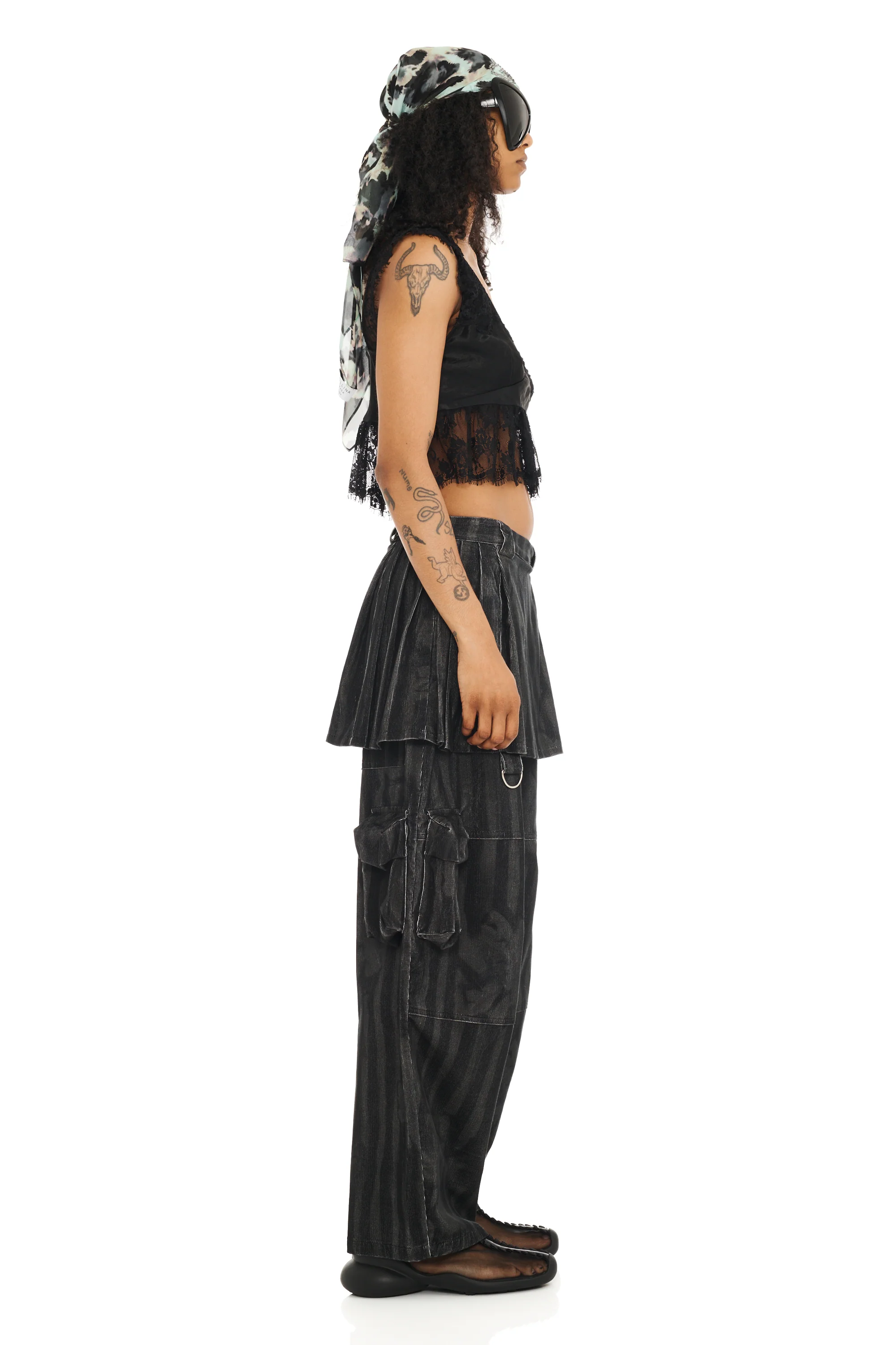 BLACK WAVY FLOWER STRIPE LAWN SKIRT CARGO PANT - Image 4
