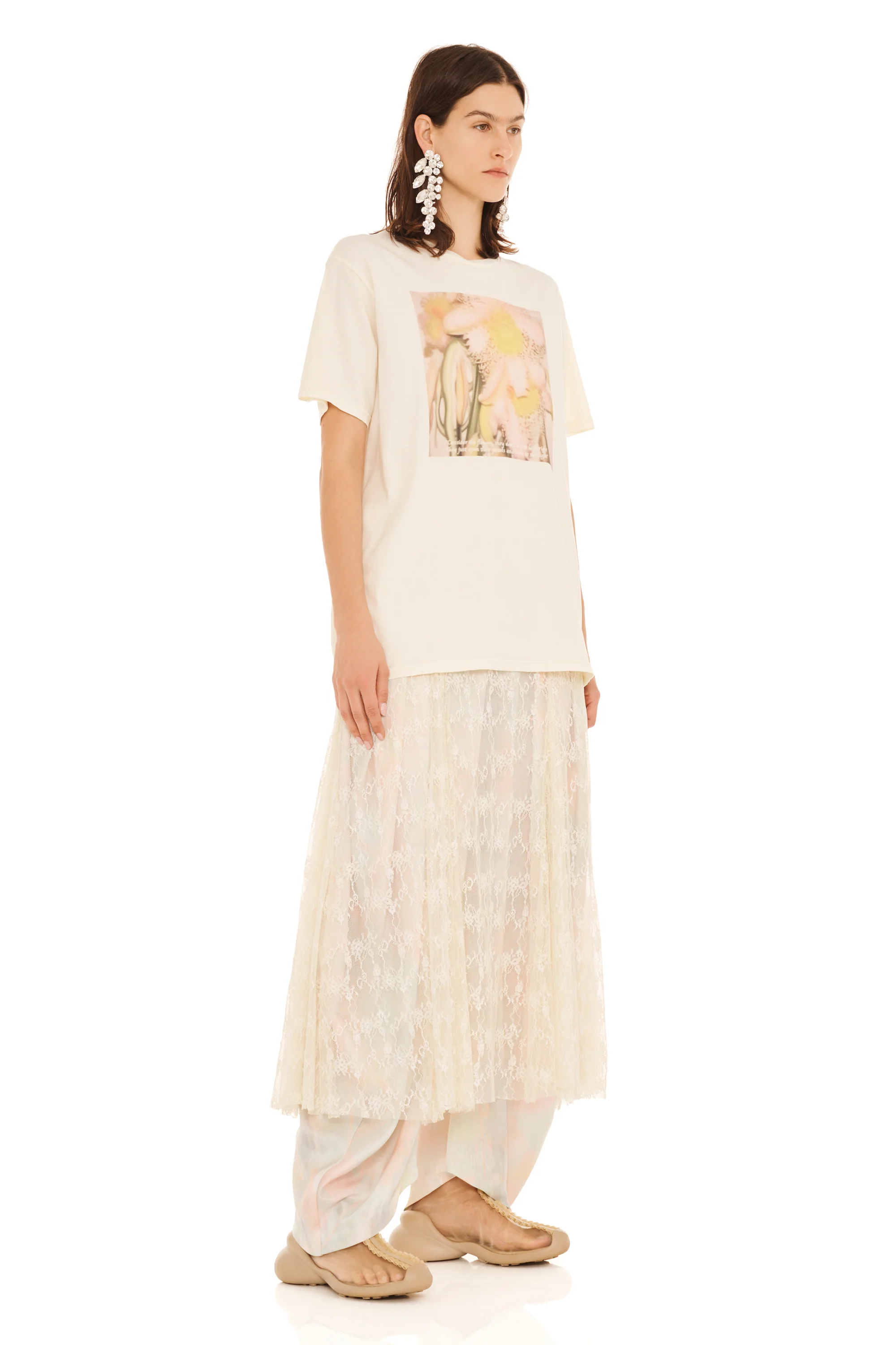 IVORY FLOWER PETAL GRAPHIC TEE - Image 4