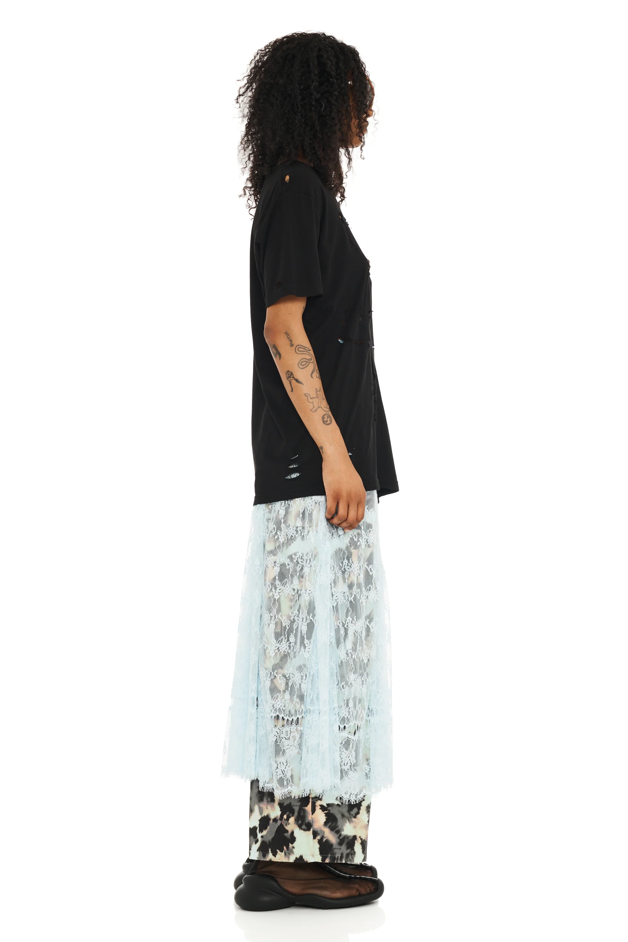 BLACK REMNANT FLOWER TEE - Image 3