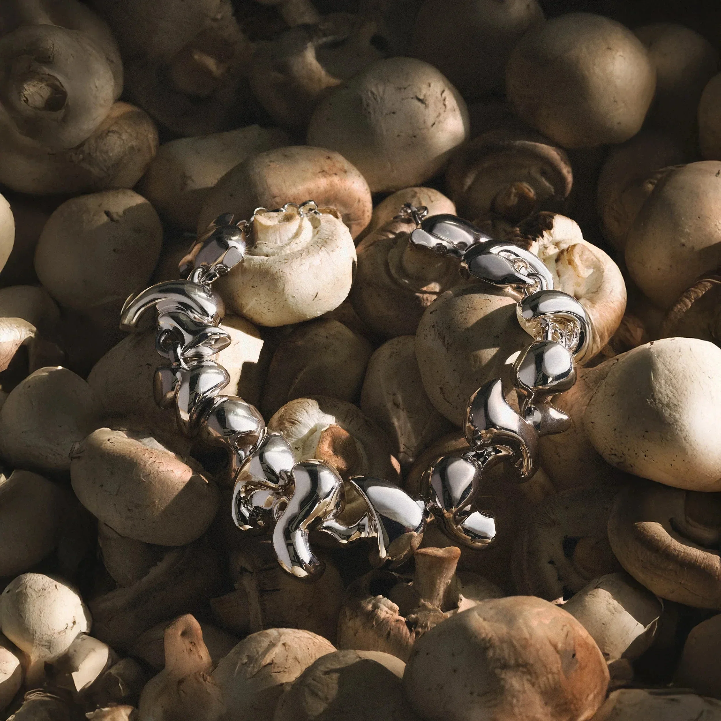 Sculpted Bloom Collar - Image 4