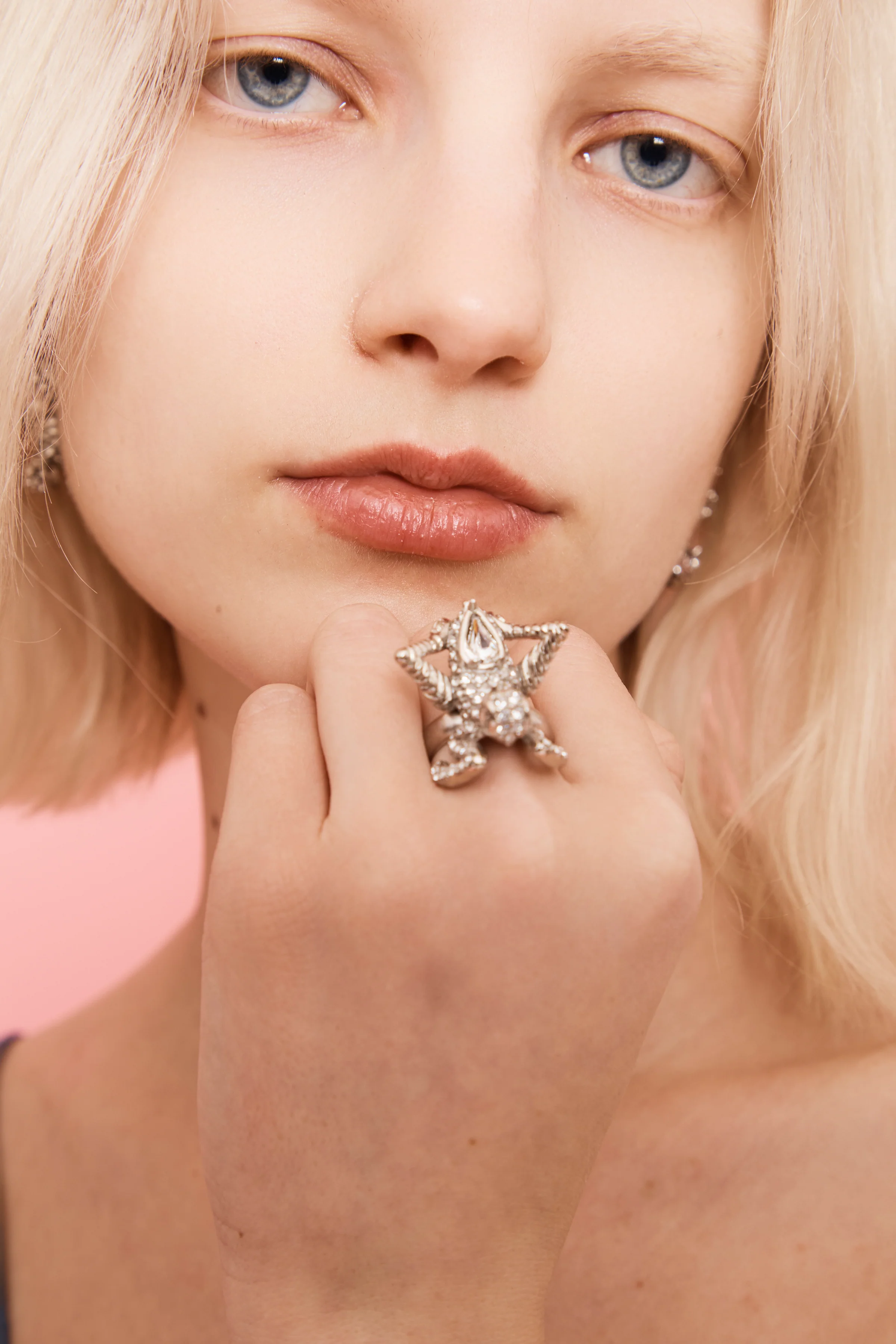 SILVER CLEAR MANTIS RING - Image 2
