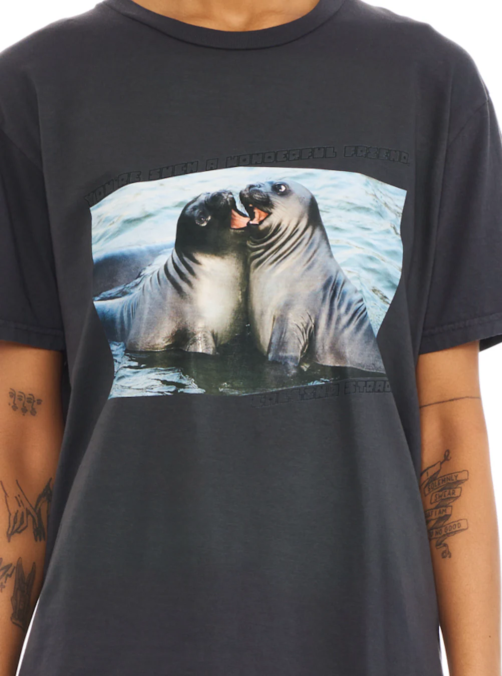 WONDERFUL FRIEND GRAPHIC TEE - Image 3